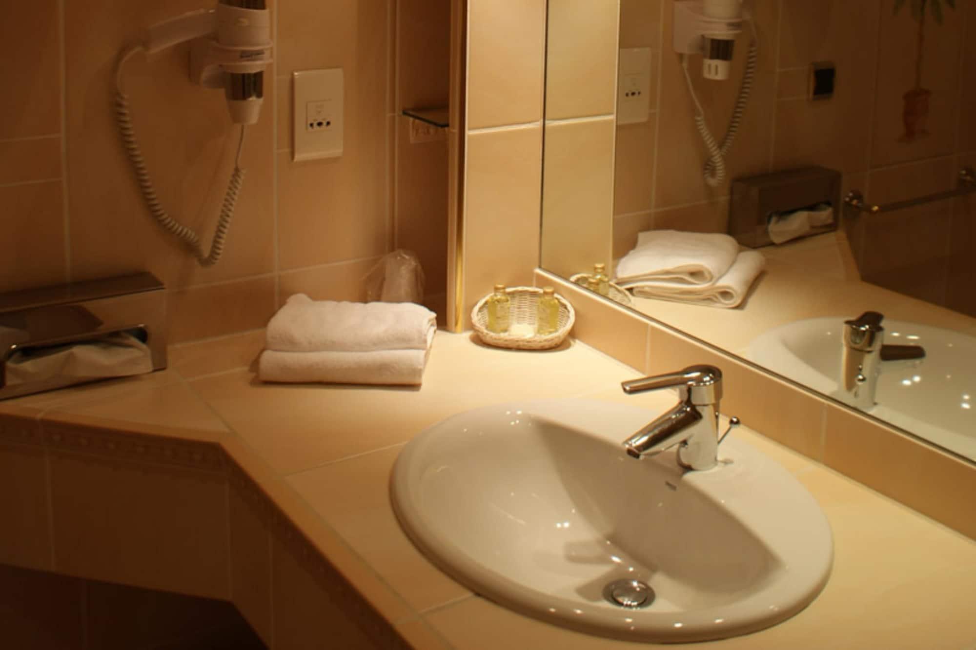 Auberge La Tomette, The Originals Relais Vitrac  Dış mekan fotoğraf
